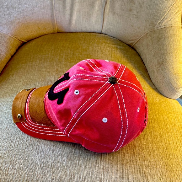 Sold - Picture 3 of 7